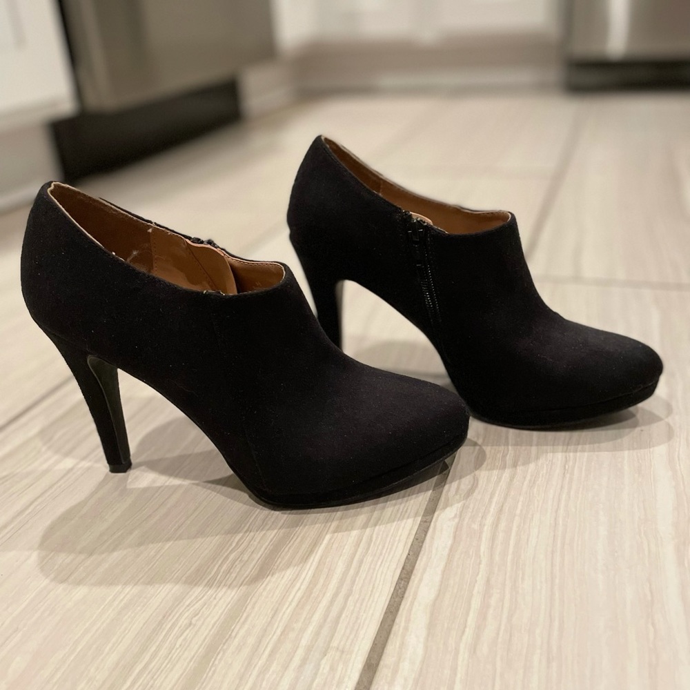 Black suede 4” stilettos- size 9